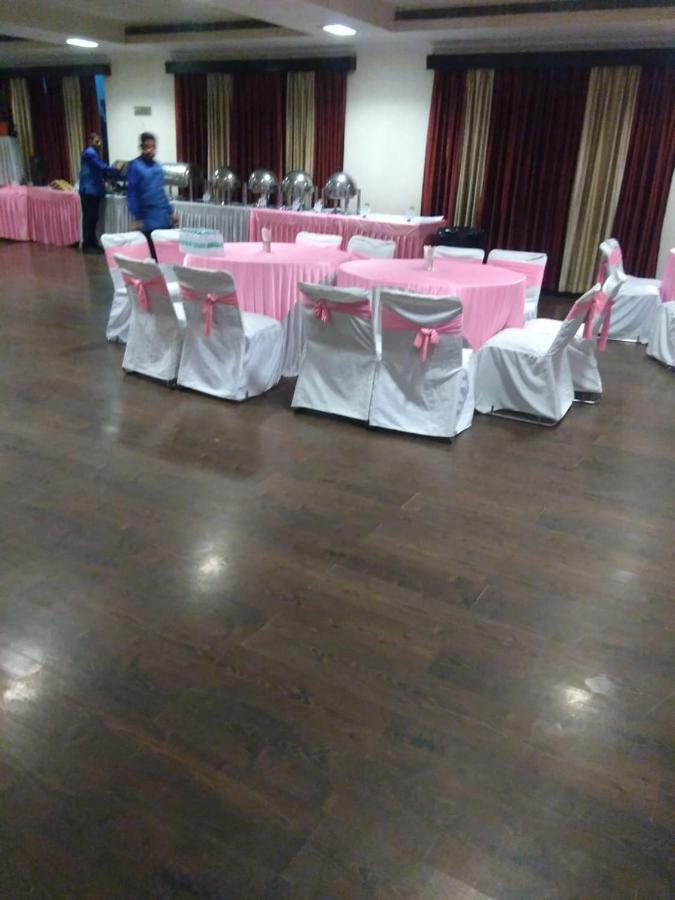 Hotel Rudra Continental Rudrapur Kültér fotó